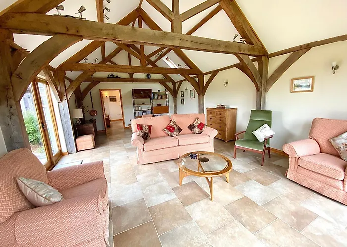 Spacious Luxury Barn Conversion - Next To Tarka Trail Cycle Path