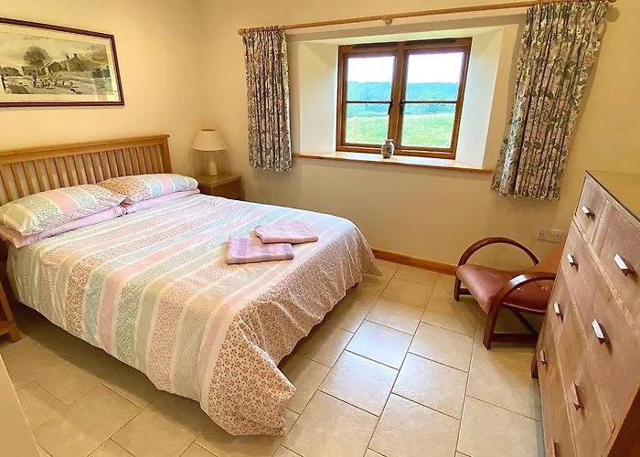 Spacious Luxury Barn Conversion - Next To Tarka Trail Cycle Path