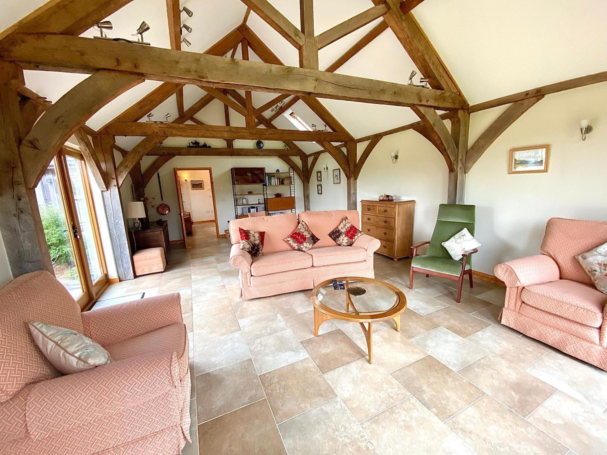 Spacious Luxury Barn Conversion - Next To Tarka Trail Cycle Path *